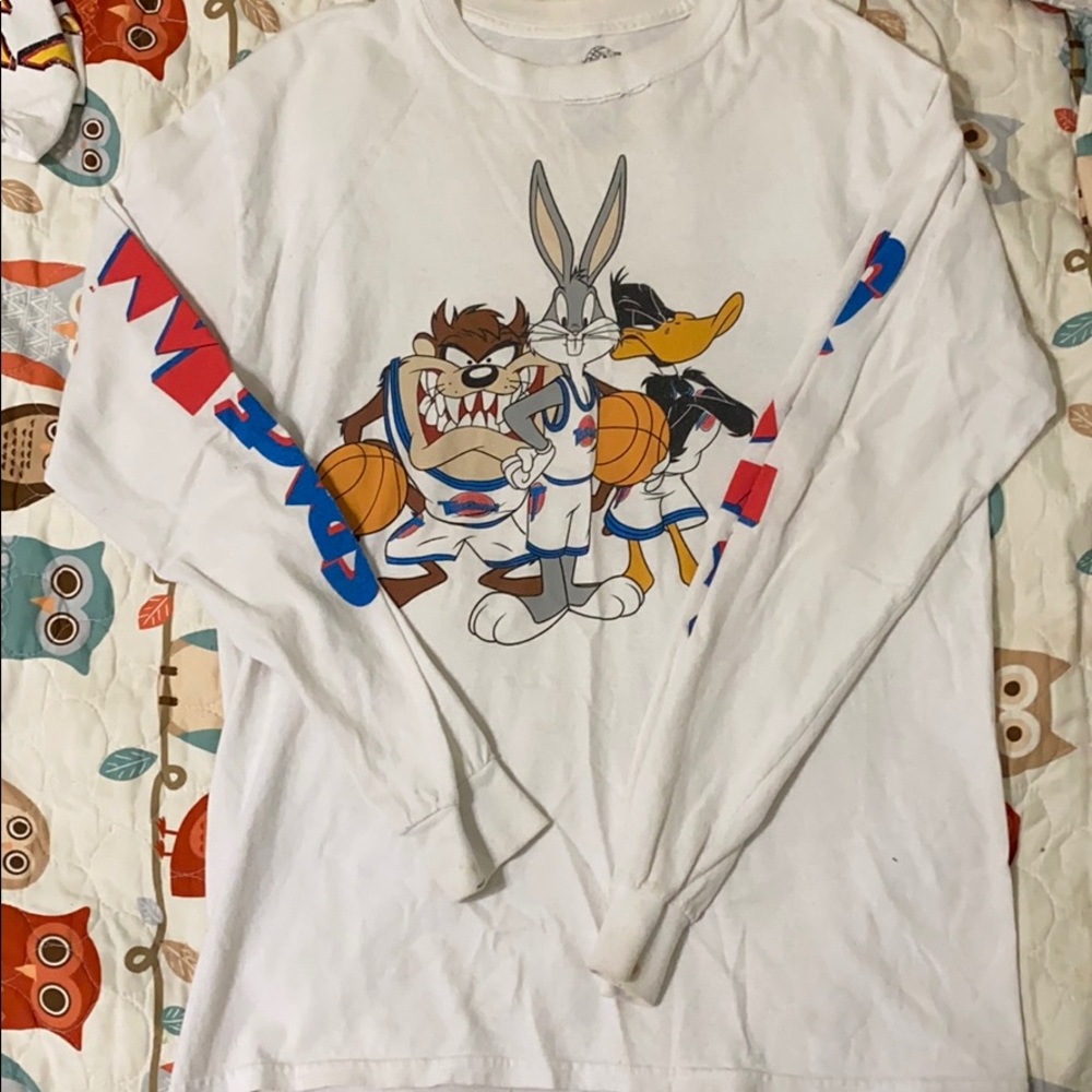 ⭐️Space Jam long sleeve